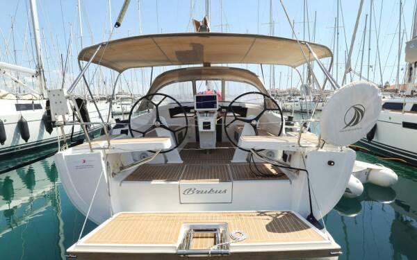 Hanse 388 Brukus