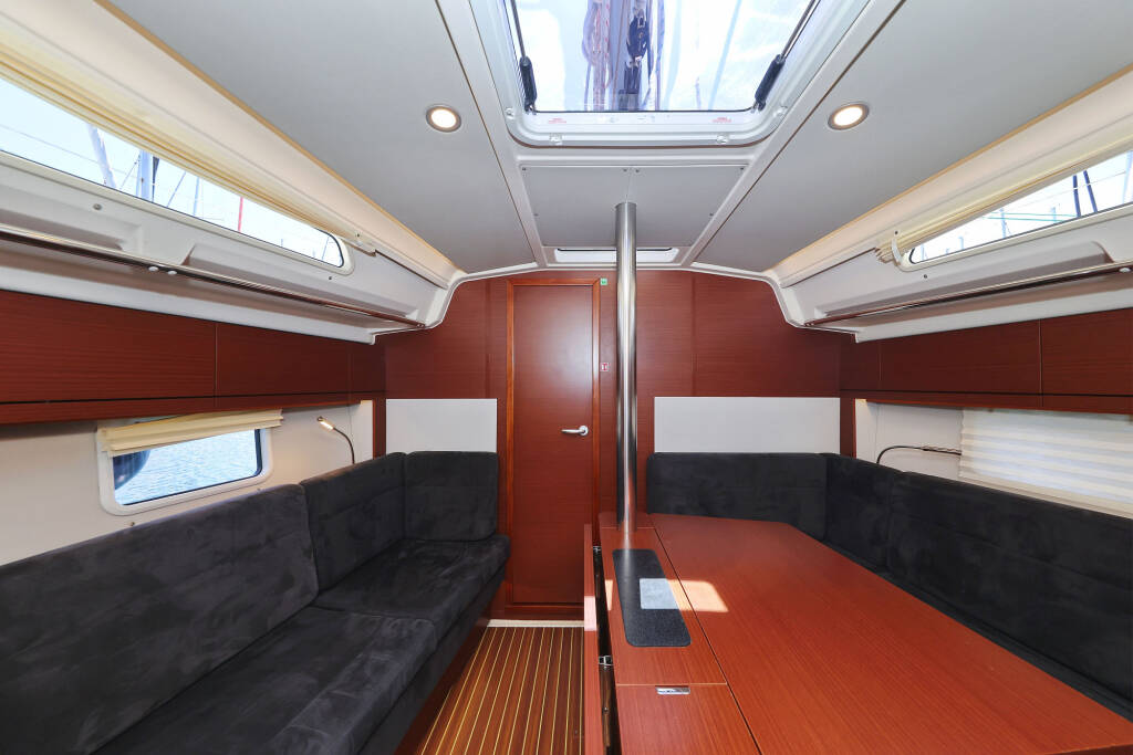 Hanse 388 Whisper