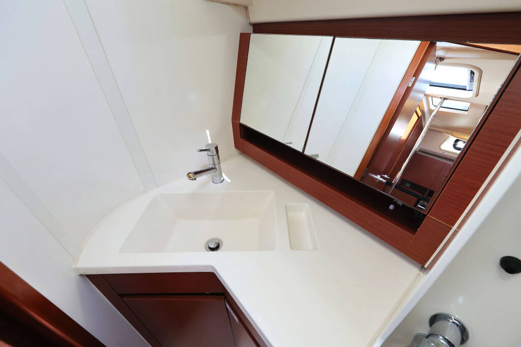 Hanse 388 Whisper