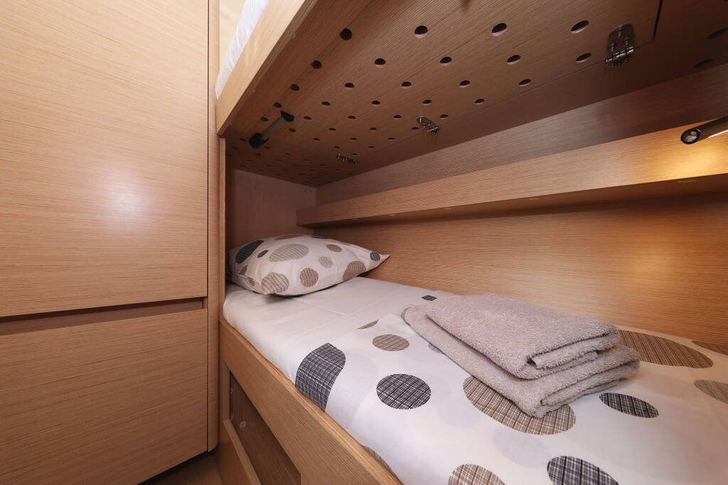 Hanse 588 Citrus
