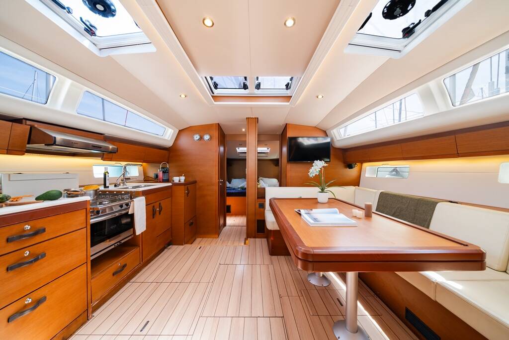 Jeanneau 54 Celena IV