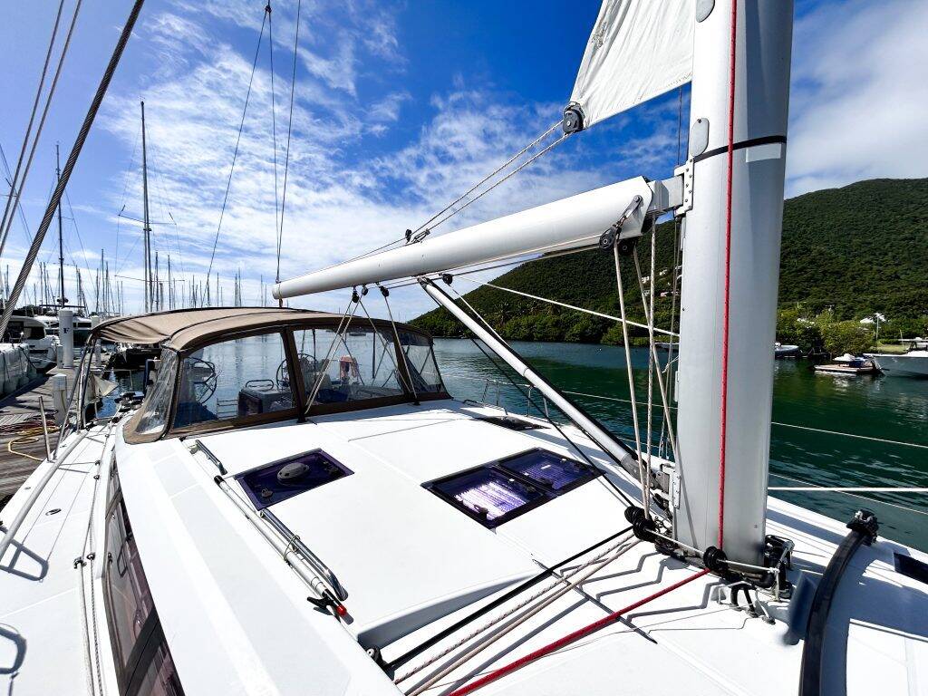 Jeanneau 54 Paradise Found