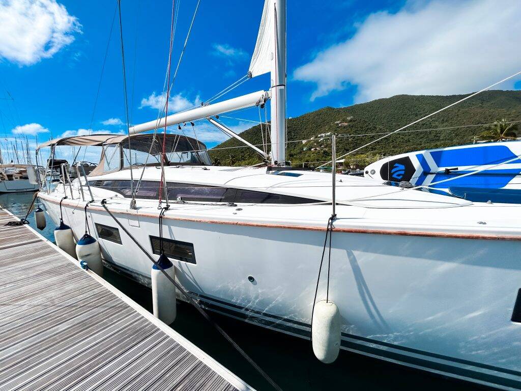 Jeanneau 54 Paradise Found