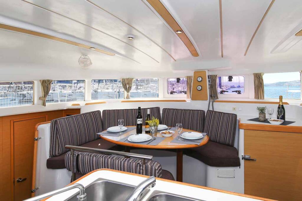 Lagoon 380 S2 Phoenix