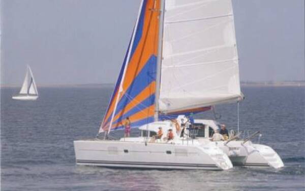 Lagoon 380 S2 Why Knot