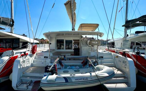 Lagoon 40 You