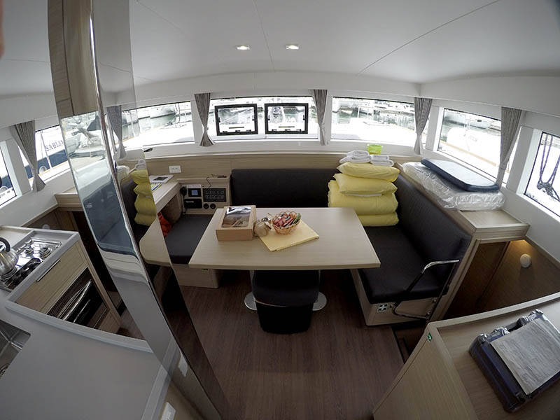 Lagoon 40 Tom Cat