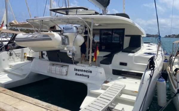 Lagoon 42 Laurencia