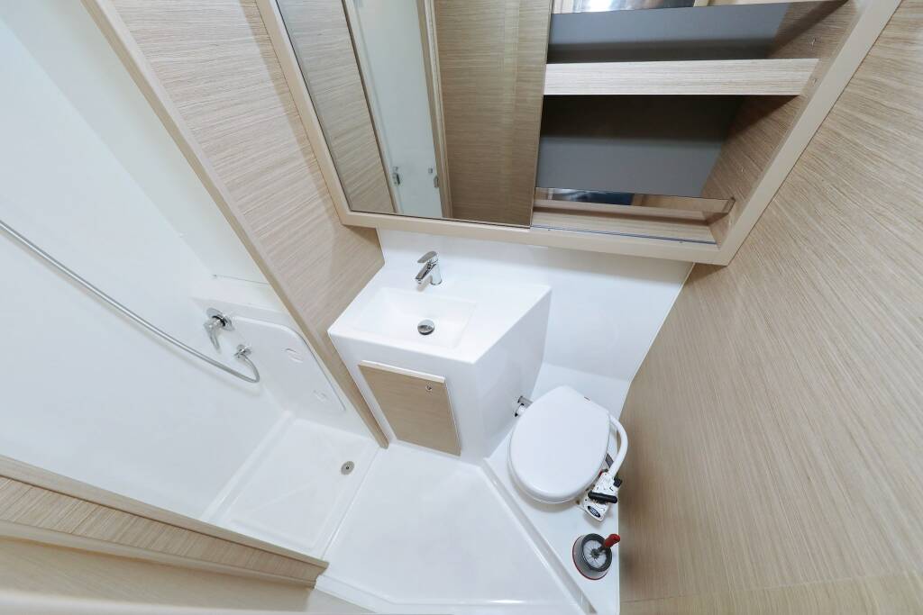 Lagoon 42 Equator