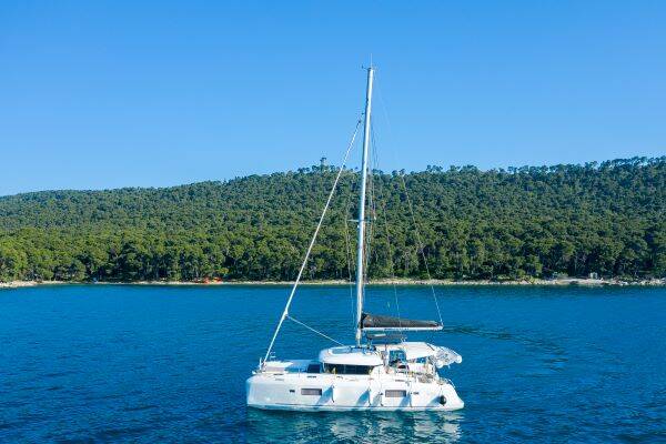 Lagoon 42 Olyntha