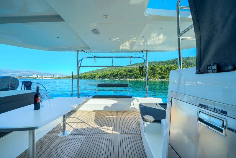 Lagoon 42 Olyntha