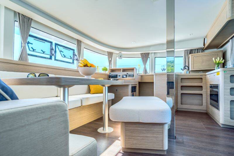 Lagoon 42 Olyntha