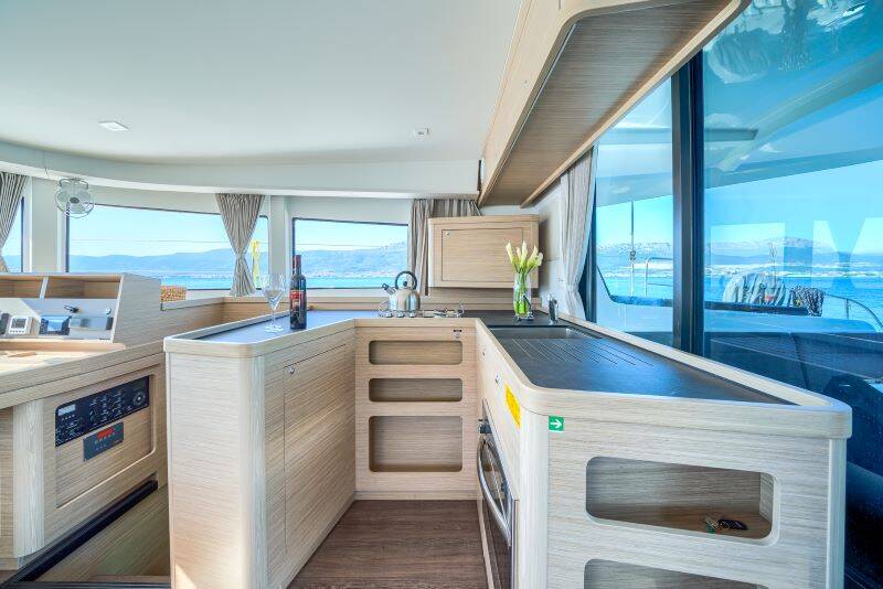 Lagoon 42 Brattia