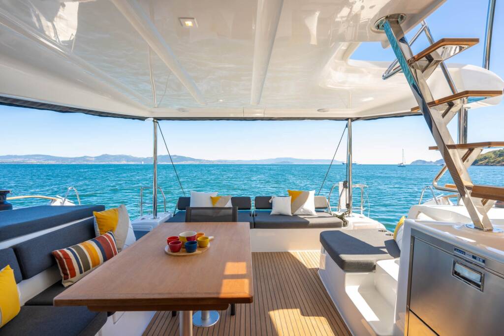 Lagoon 43 Ema