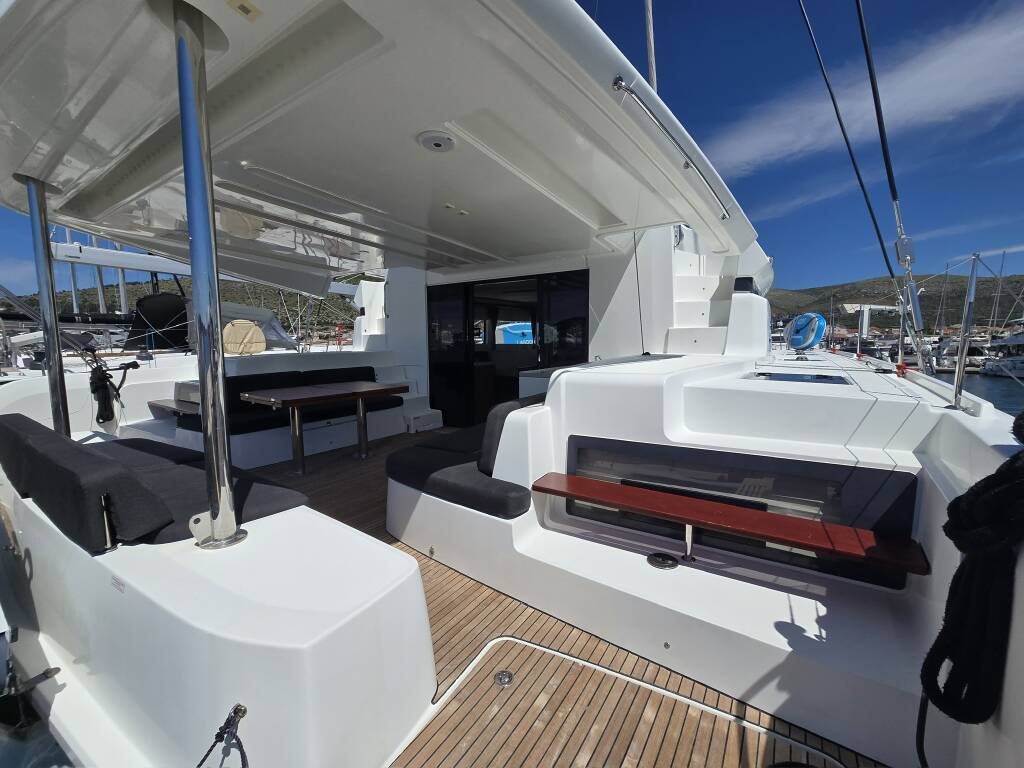 Lagoon 50 Sail La Vie