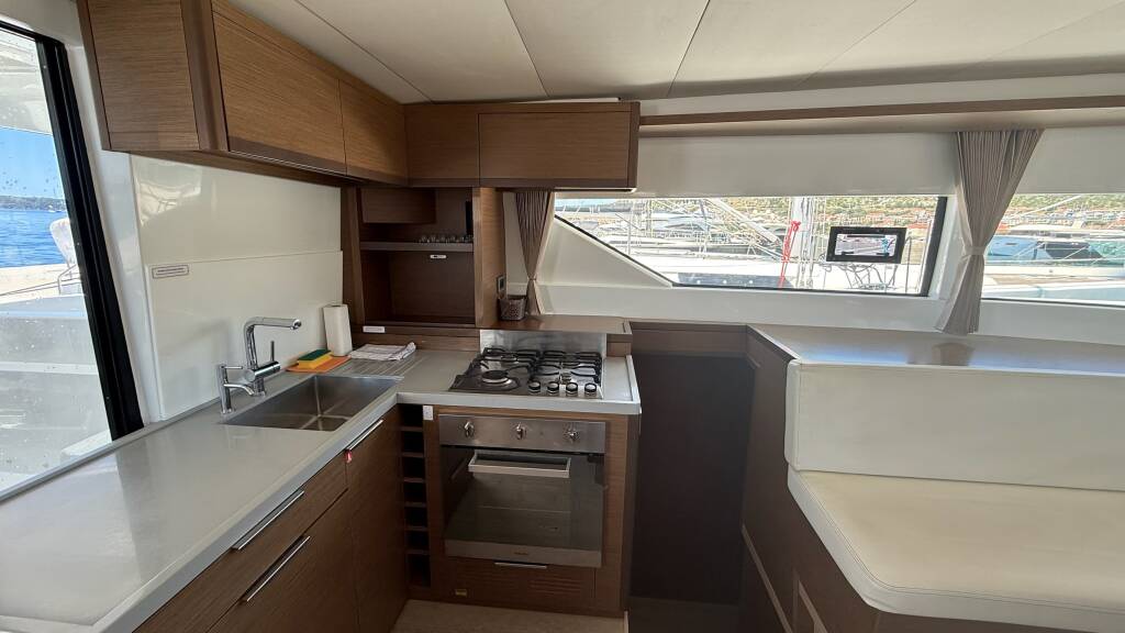Lagoon 50 Sail La Vie