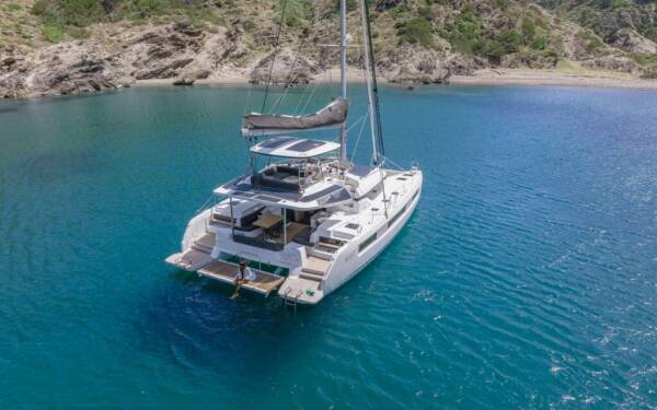 Lagoon 51 OW Unconditional Love