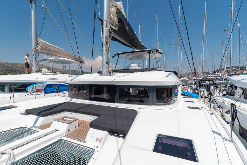 Lagoon 51 Moonshadow