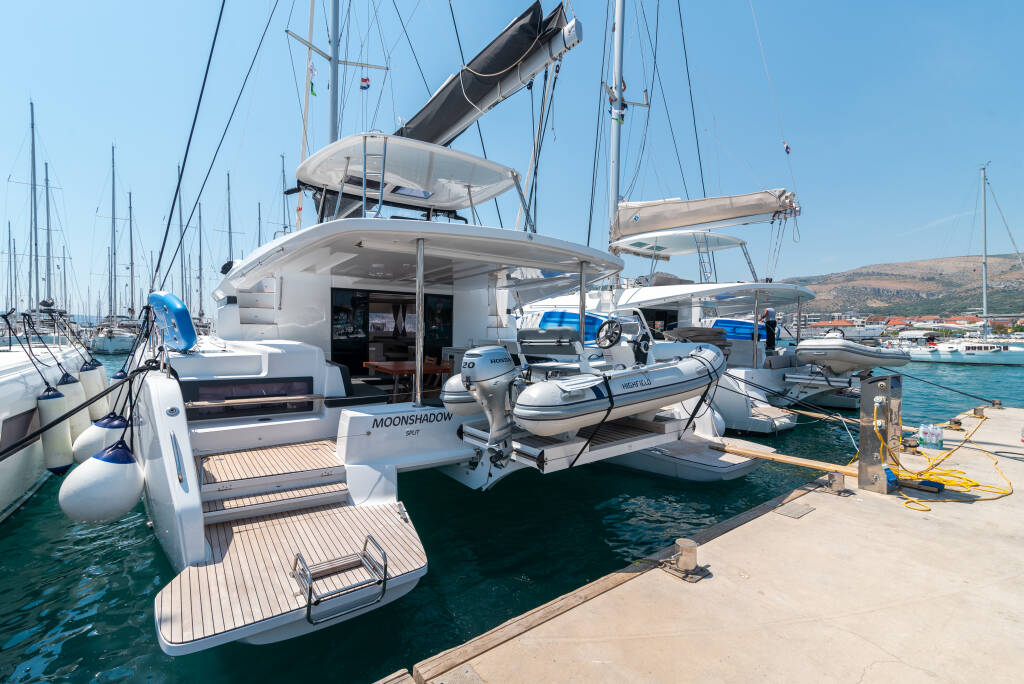 Lagoon 51 Moonshadow