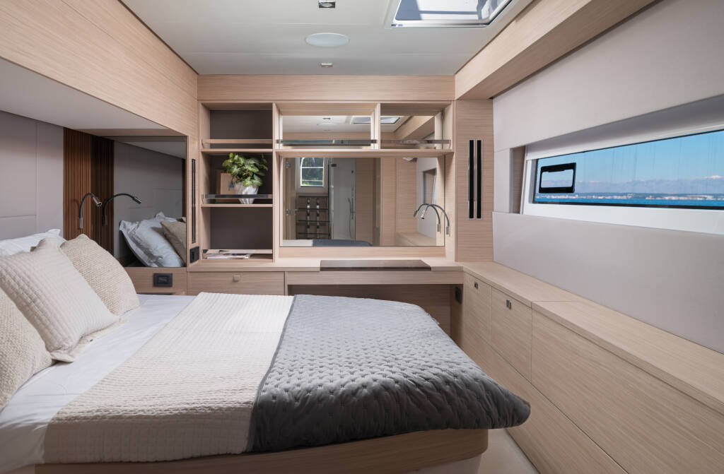 Lagoon 60 Diamond Diva