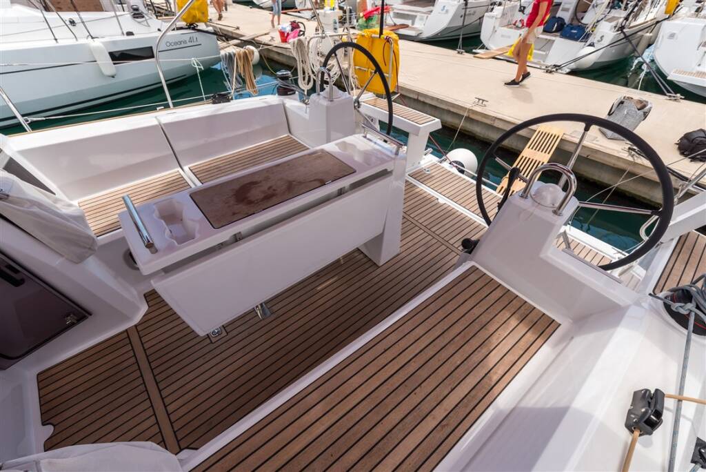 Oceanis 35.1 Bela