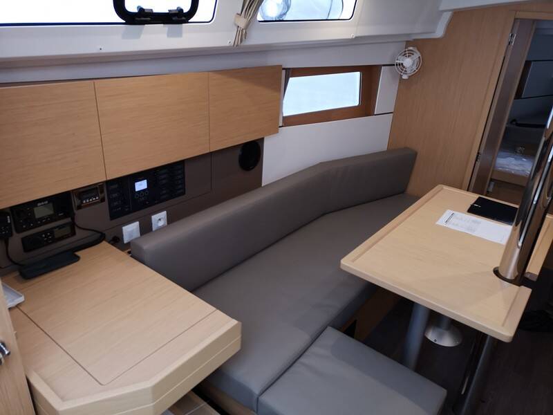 Oceanis 35.1 Maya Bay 2