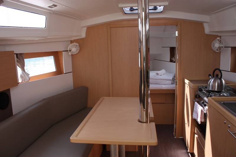 Oceanis 35.1 Maya Bay 2