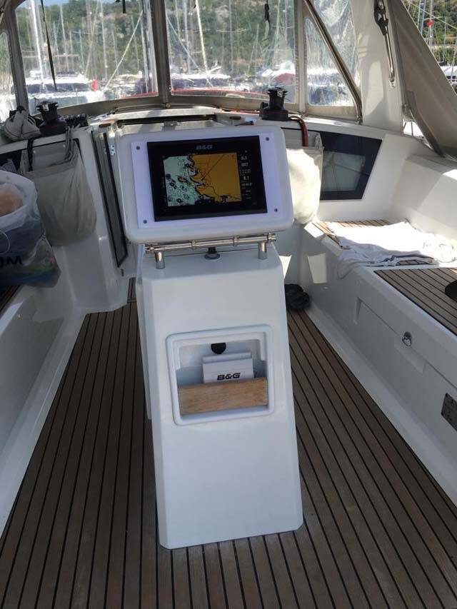 Oceanis 38.1 Eleven