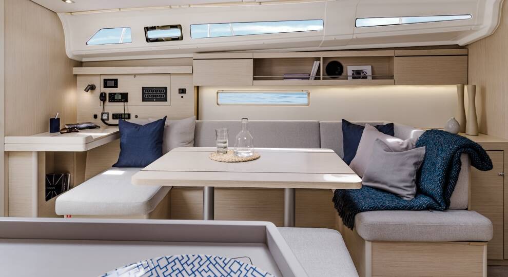 Oceanis 40.1 Aurora Lane