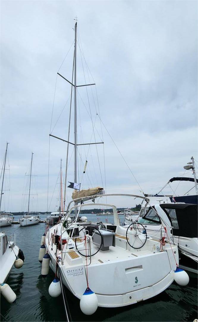 Oceanis 41.1 Office 2