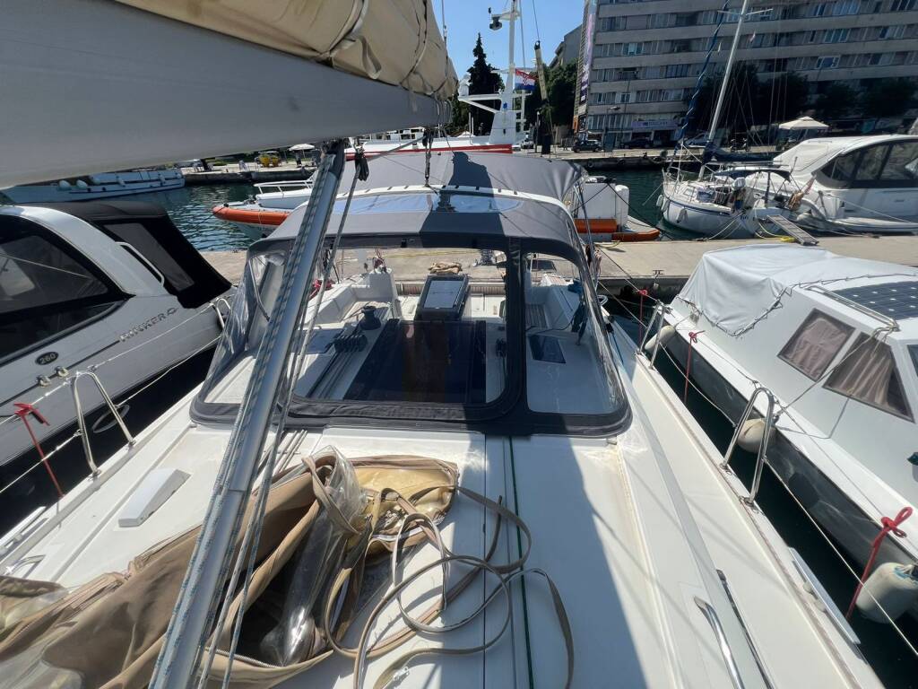 Oceanis 41.1 Office 2