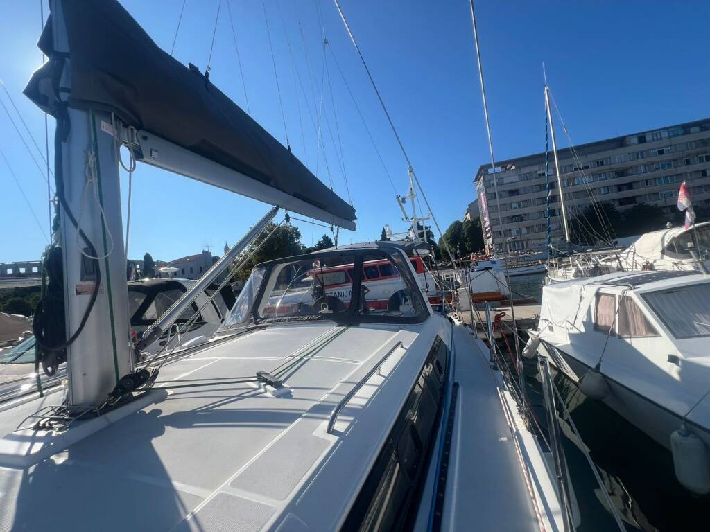 Oceanis 41.1 Office 2