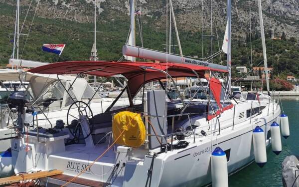Oceanis 46.1 Blue sky