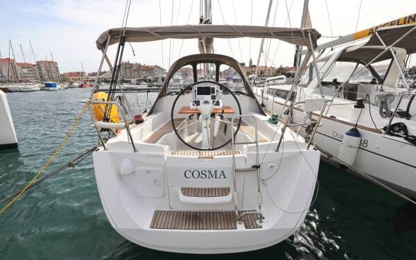 Sun Odyssey 33i Cosma