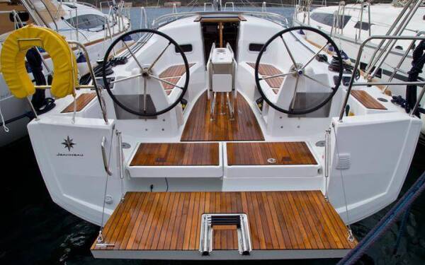 Sun Odyssey 349 SheShe