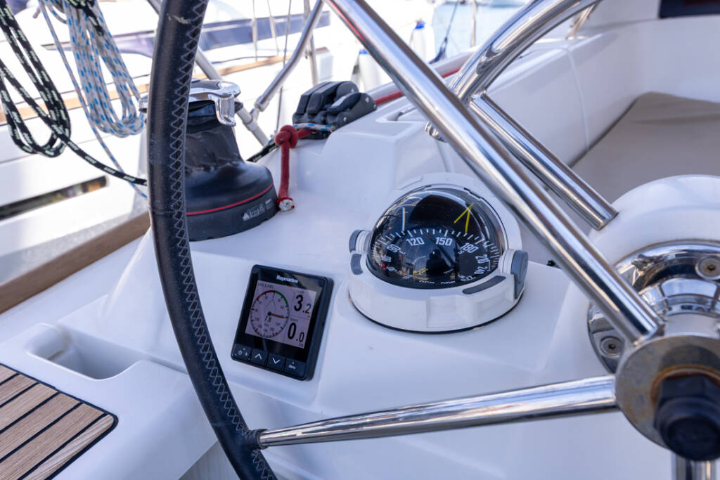 Sun Odyssey 449 Cherry