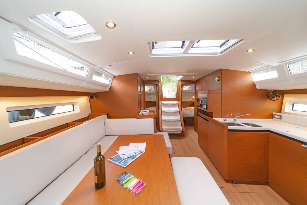Sun Odyssey 490 First Ride