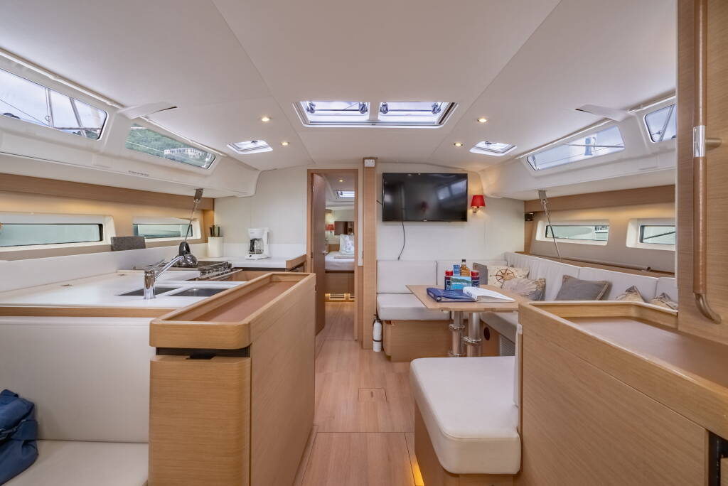 Sun Odyssey 490 After Physics