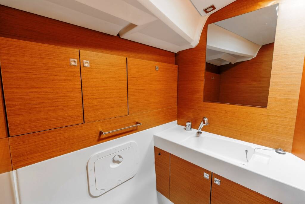 Sun Odyssey 519 Perro Blanco