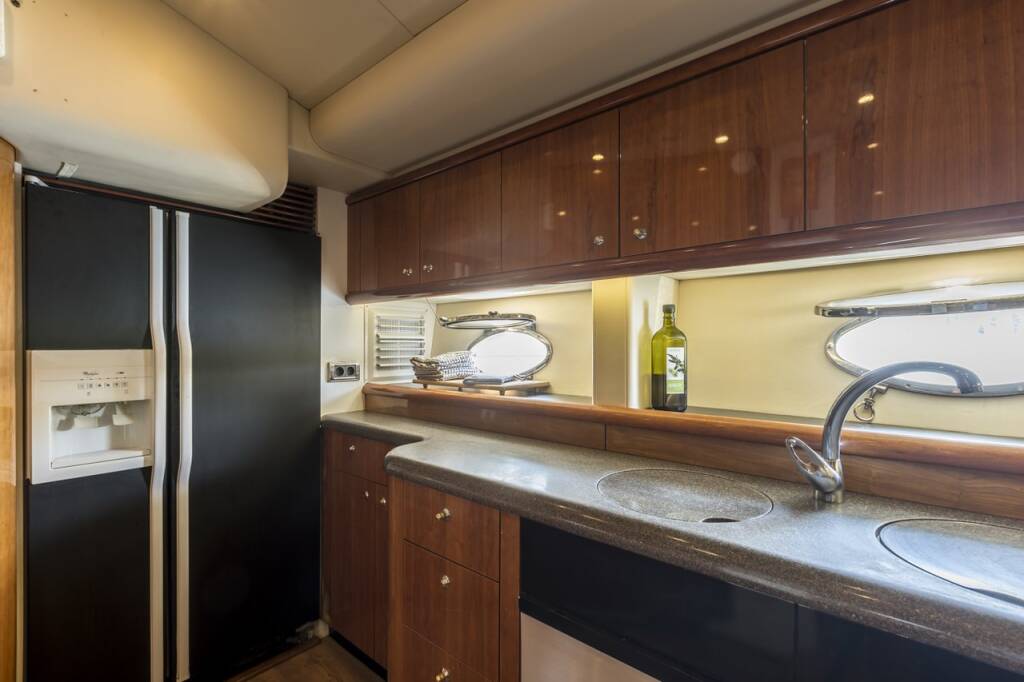 Sunseeker Manhattan 84 Skywater