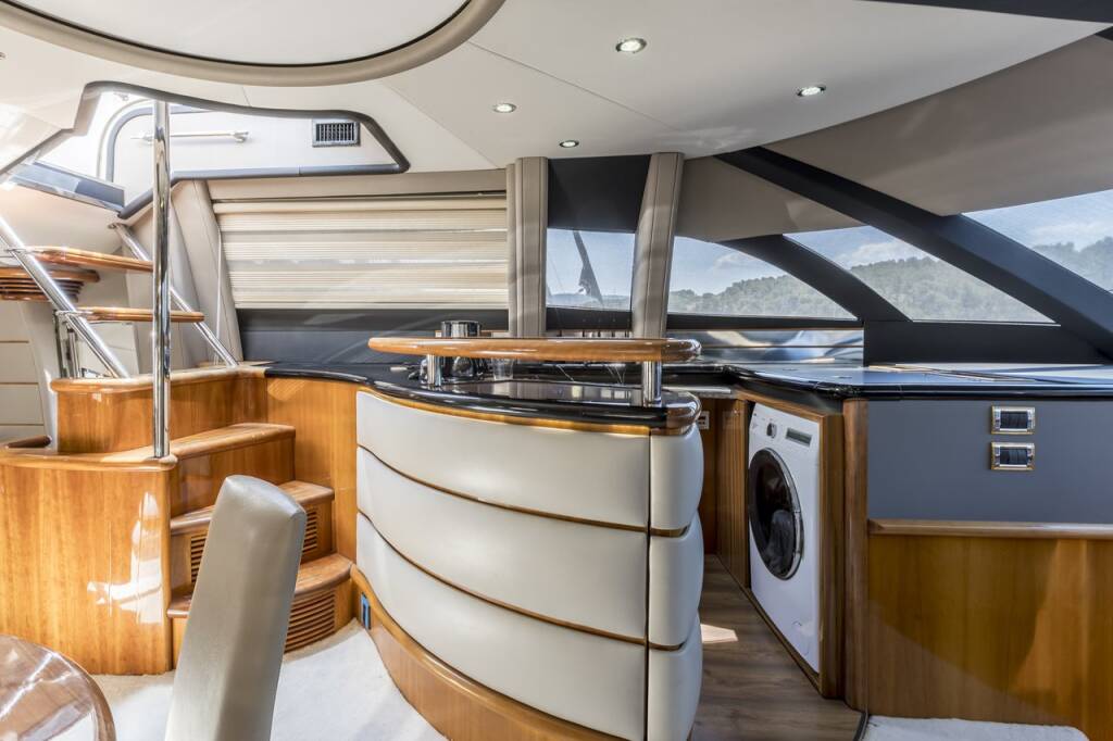 Sunseeker Manhattan 84 Skywater
