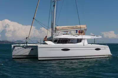 Fountaine Pajot Helia 44 