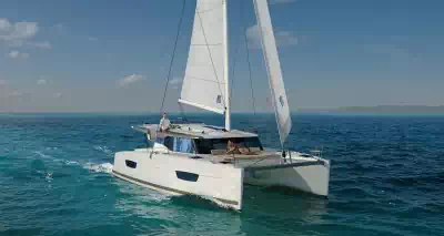 Fountaine Pajot Lucia 40