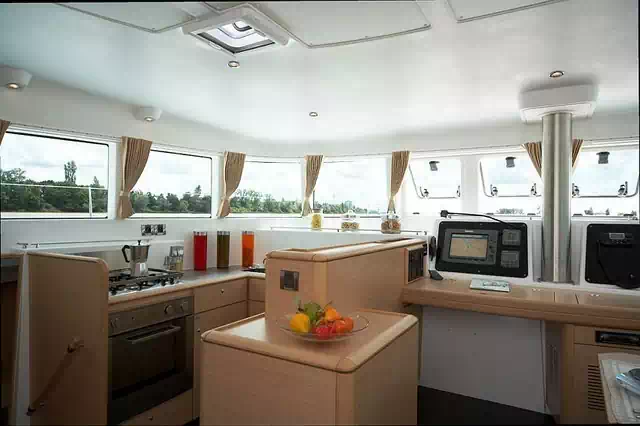 Lagoon 500 Galley And Saloon