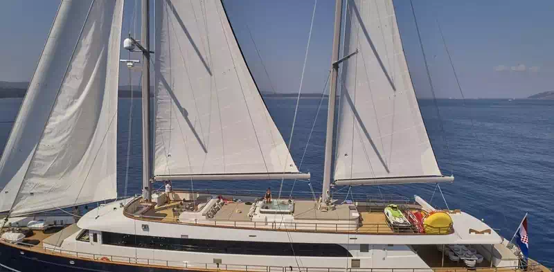 Dalmatino Sailing Yacht