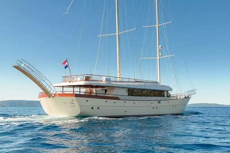 Son de Mar Luxury Sailing Yacht Croatia