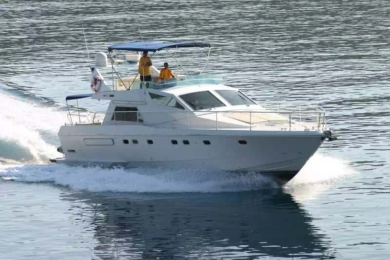 Luxury Yacht Ferretti 52/7 