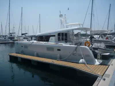 Lagoon 40 Motor Yacht